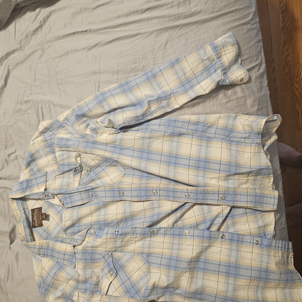 Light blue/tan Aeropostale Large Pearl Snap Long sleeve